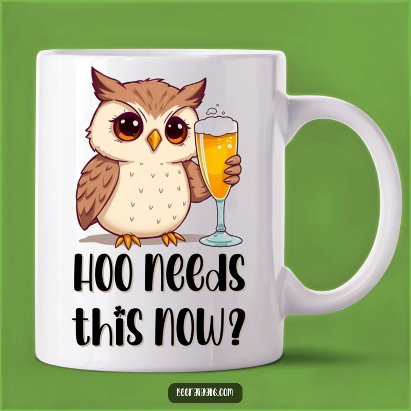 Funny Curious Owl Admiring Beer Mug - Perfect Gift for Beer Lovers!